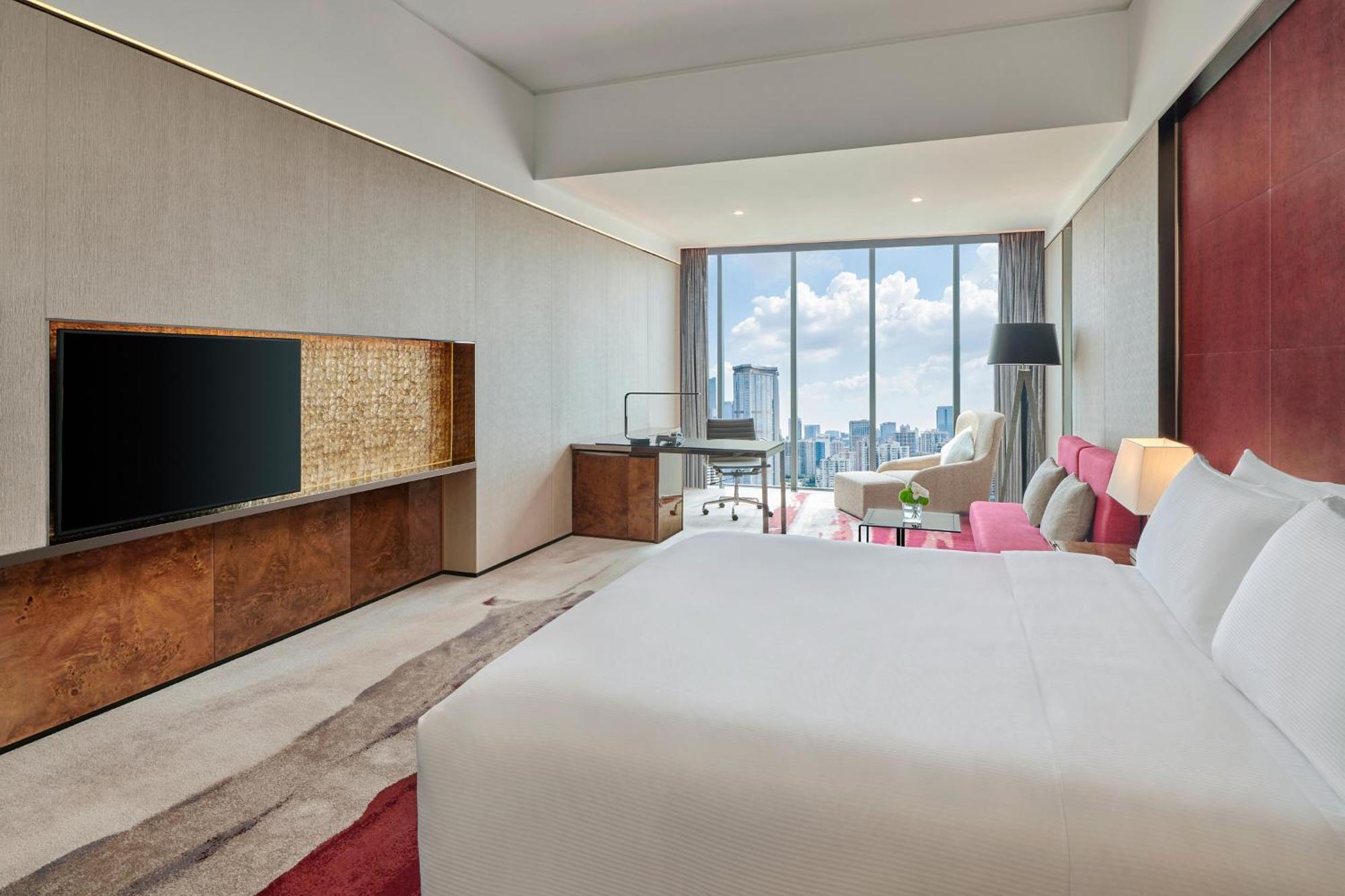Hilton Guangzhou Tianhe - Free Shuttle Bus And Registration Counter Available During Canton Fair Period Zewnętrze zdjęcie Deluxe Room