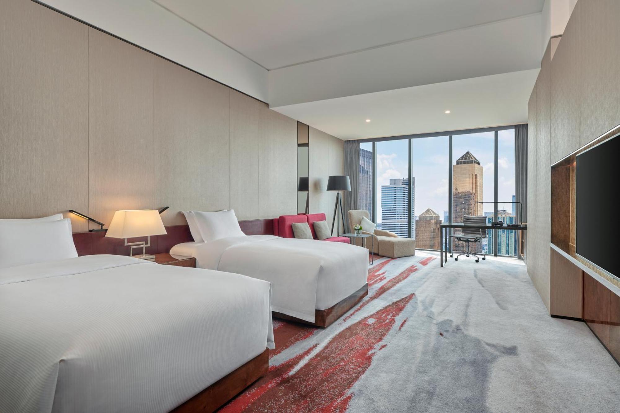 Hilton Guangzhou Tianhe - Free Shuttle Bus And Registration Counter Available During Canton Fair Period Zewnętrze zdjęcie Deluxe Room