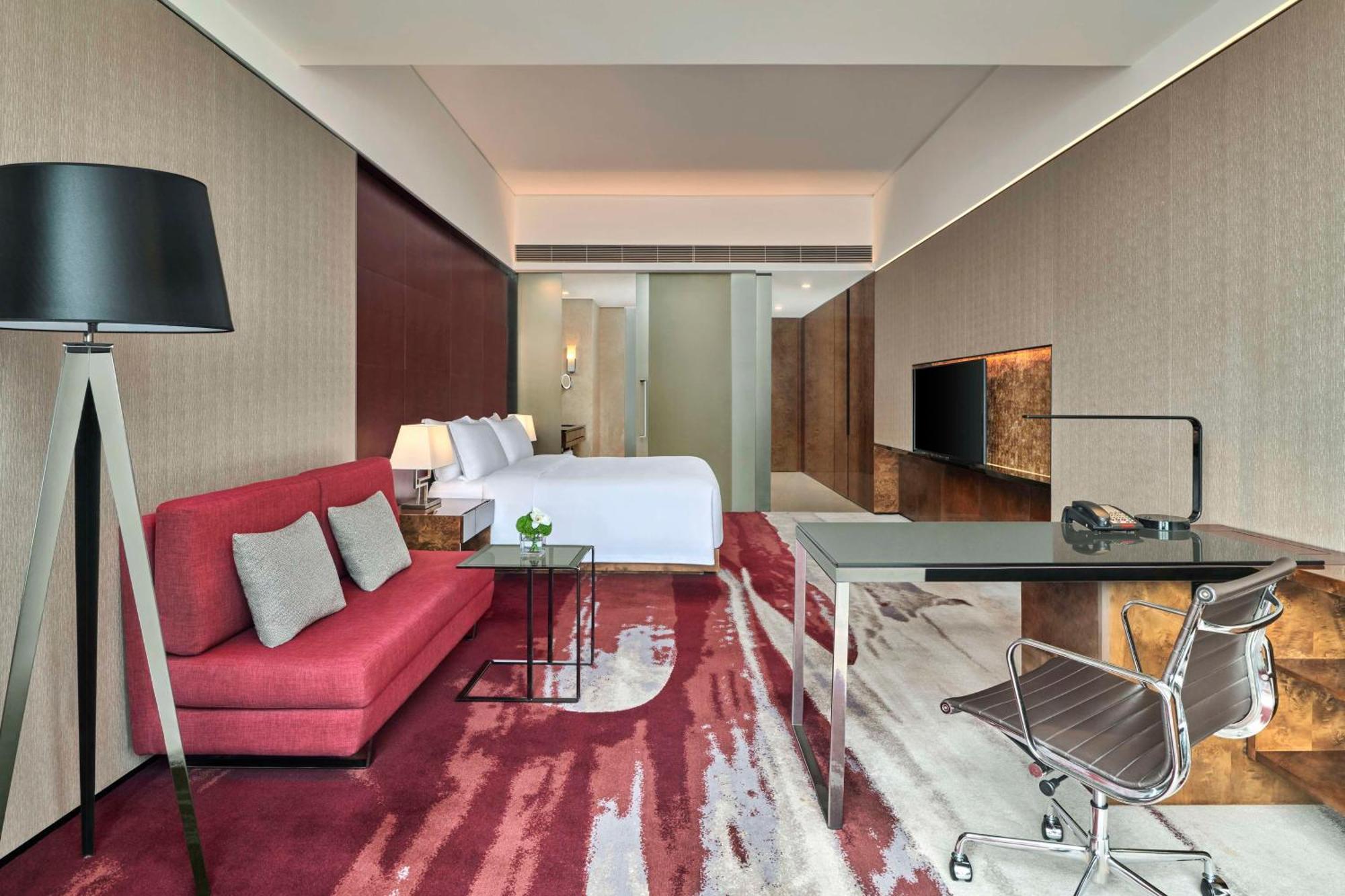 Hilton Guangzhou Tianhe - Free Shuttle Bus And Registration Counter Available During Canton Fair Period Zewnętrze zdjęcie