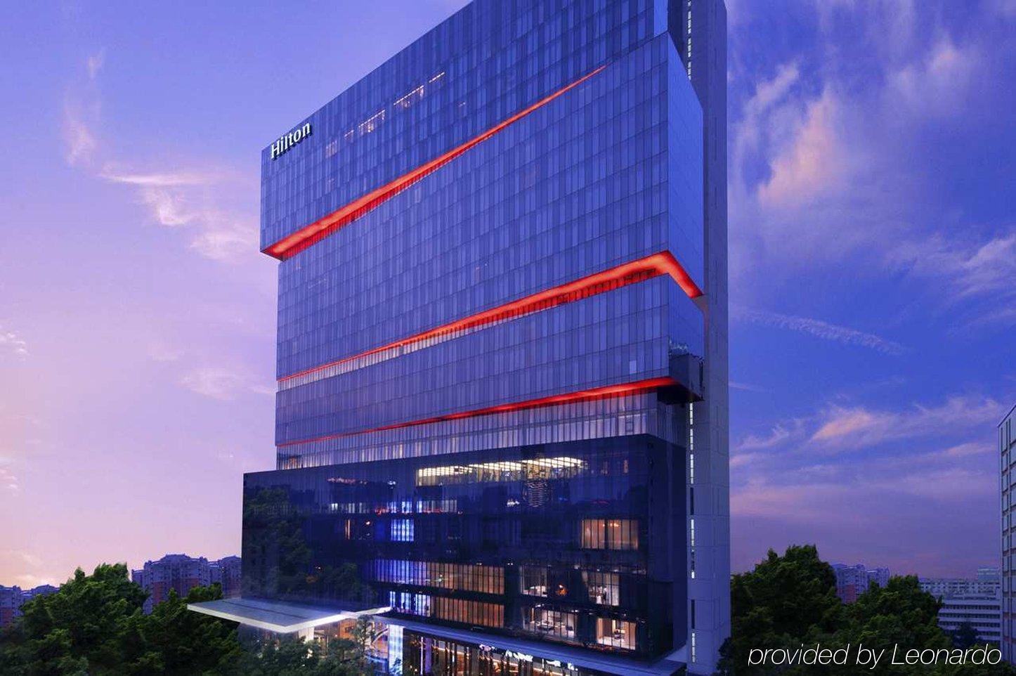 Hilton Guangzhou Tianhe - Free Shuttle Bus And Registration Counter Available During Canton Fair Period Zewnętrze zdjęcie The hotel in 2016